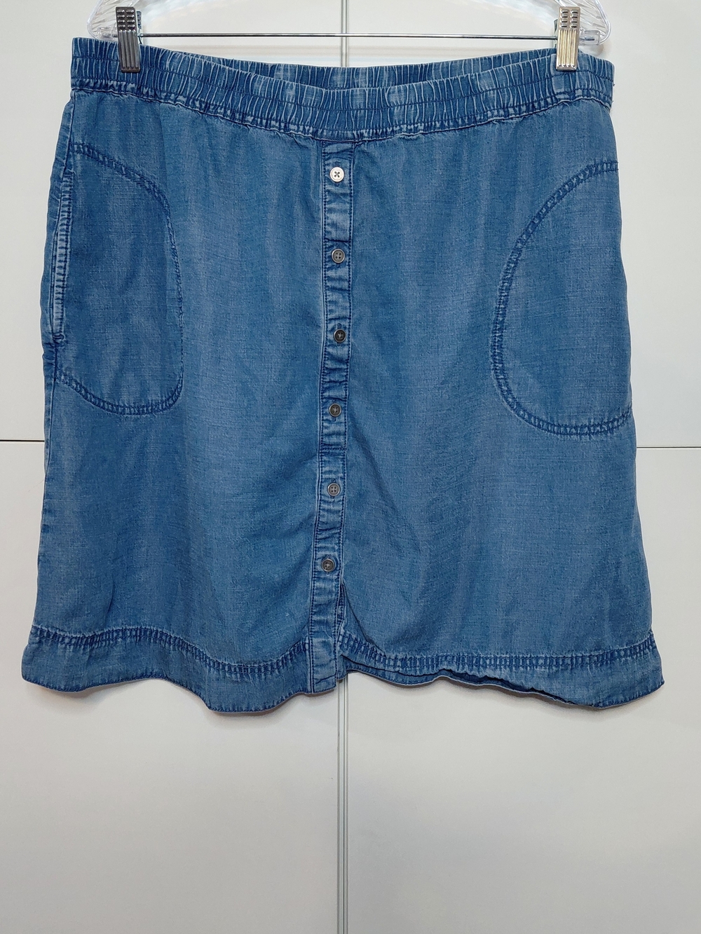J JILL Size Large Button-Front Denim Mini Skirt - Blue With Pockets Linen Blend
